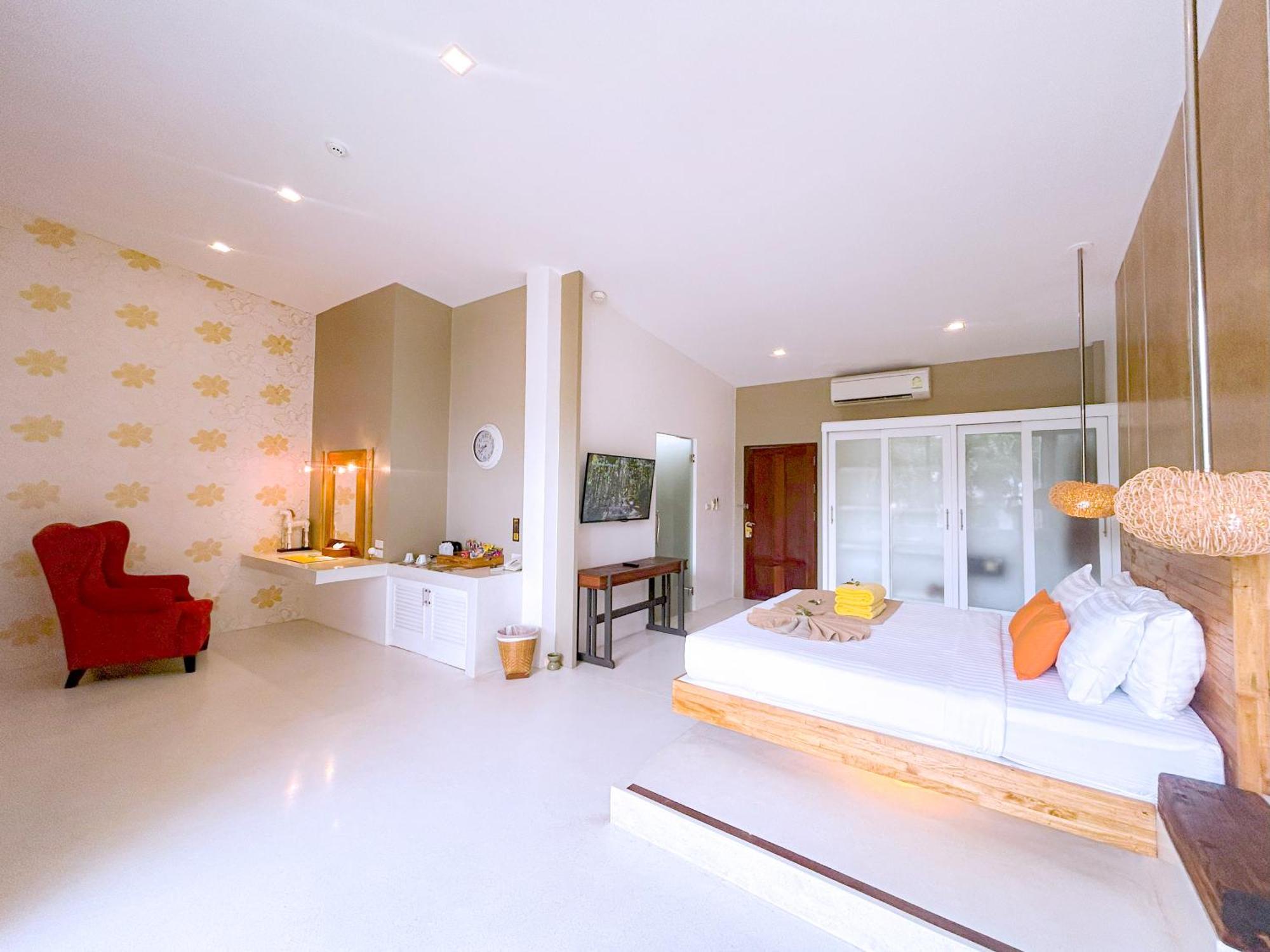 渡假村 Summer Luxury & Baan Tai